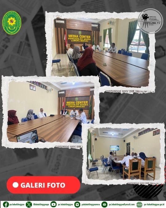 Penyerahan SK Mediator Non Hakim  Meningkatkan Layanan Mediasi (2).jpg