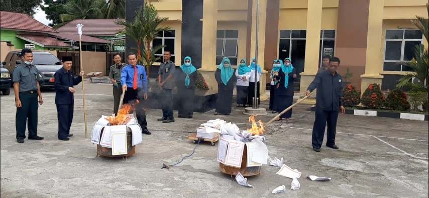PEMUSNAHAN REGISTER LAMA DAN BLANKO AKTE CERAI 2
