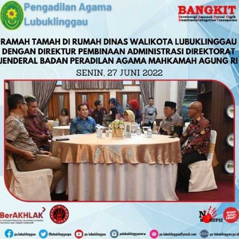 ramah tamah di rumah dinas walikota Lubuklinggau dengan Direktur pembinaan adminis 1